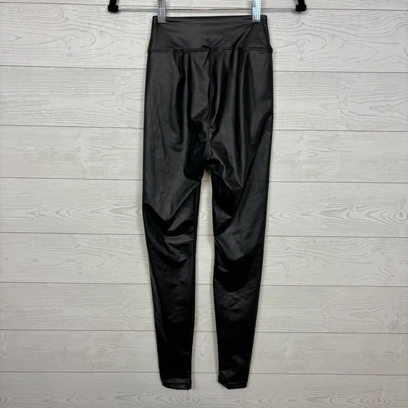 OFFLINE By Aerie Real Luxe Faux Leather Leggings Black NWT Size XS Short - Picture 4 of 10